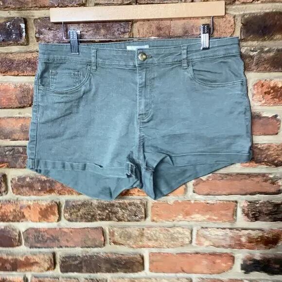 H&M Army Green Wash Denim Mini Jean Shorts Women's Size US 12 - Picture 1 of 5